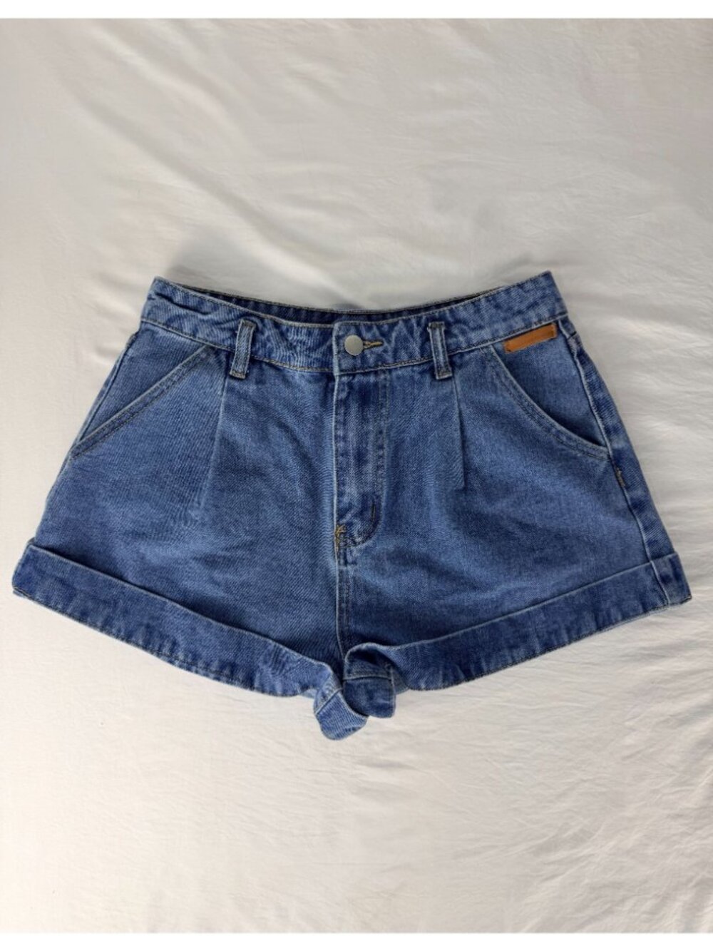 Dazy Denim Shorts Women Size M High Rise Cuffed Blue Casual Summer Jean Shorts - Picture 2 of 13